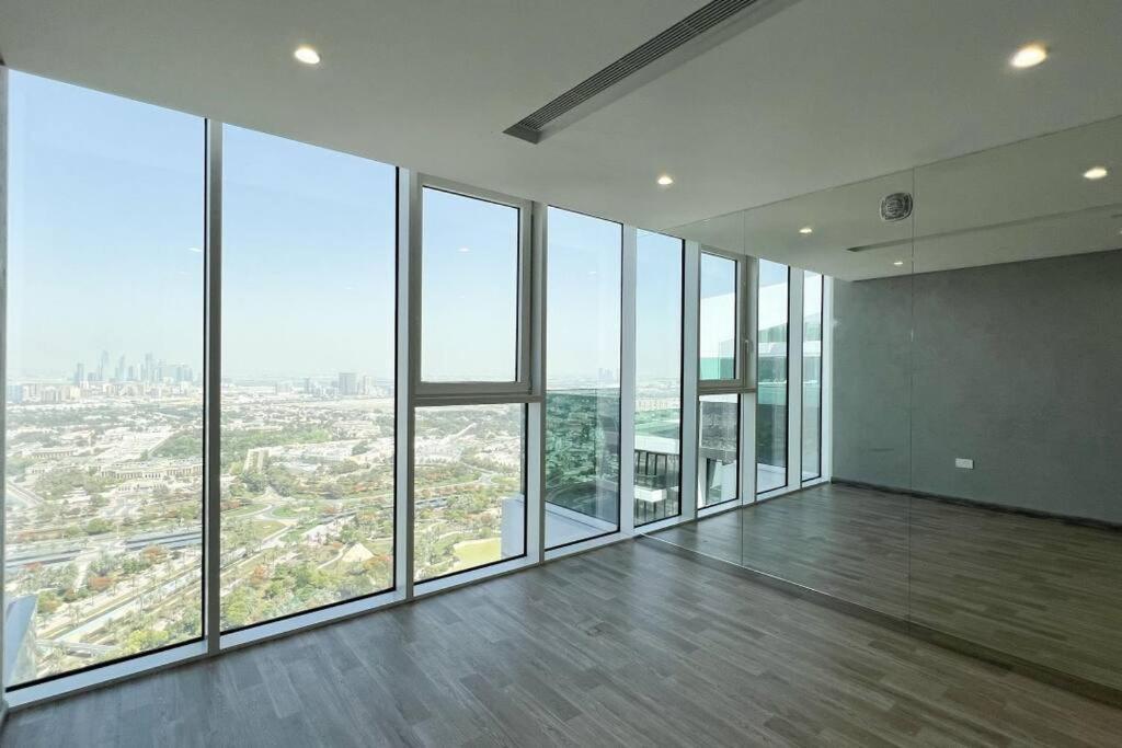 Chic 2 Bed Near Trade Centre With 5 Star Amenities Apartman Dubaj Kültér fotó