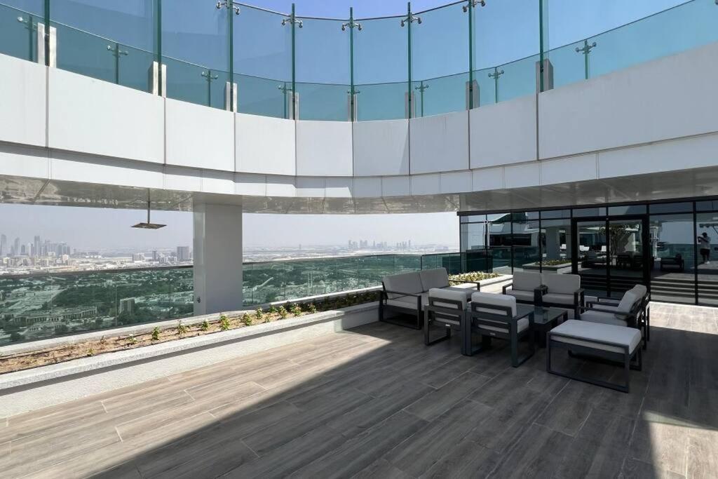 Chic 2 Bed Near Trade Centre With 5 Star Amenities Apartman Dubaj Kültér fotó