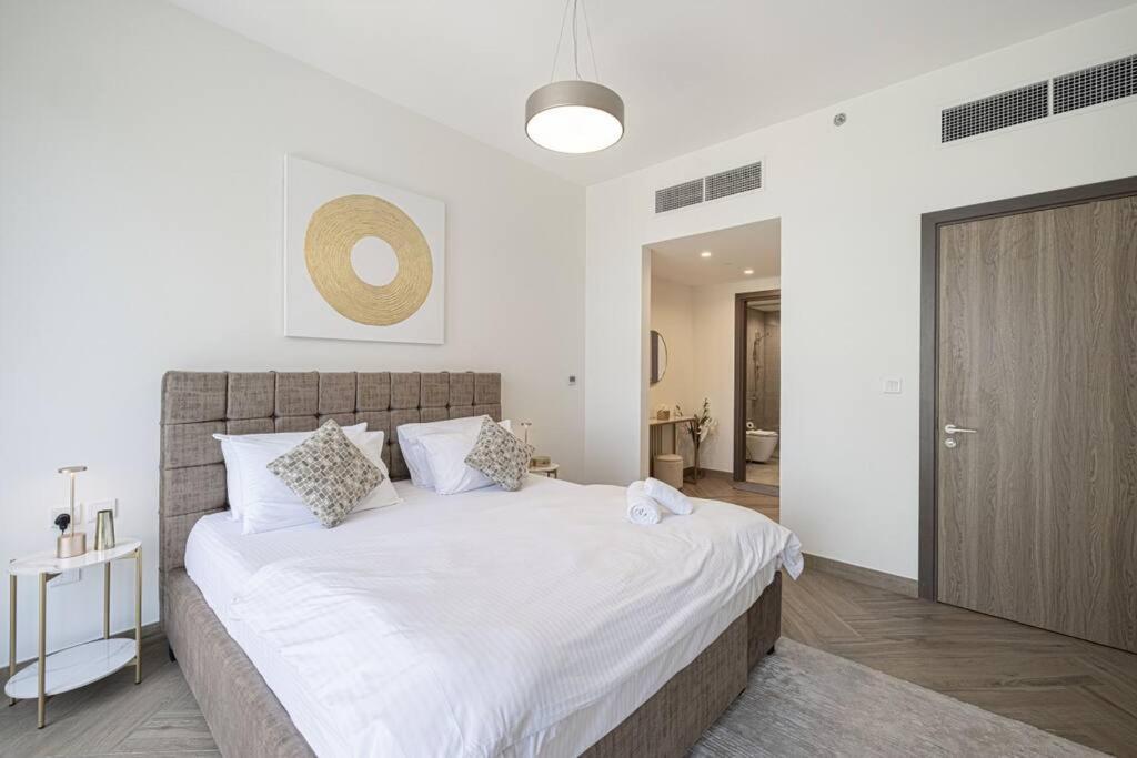 Chic 2 Bed Near Trade Centre With 5 Star Amenities Apartman Dubaj Kültér fotó